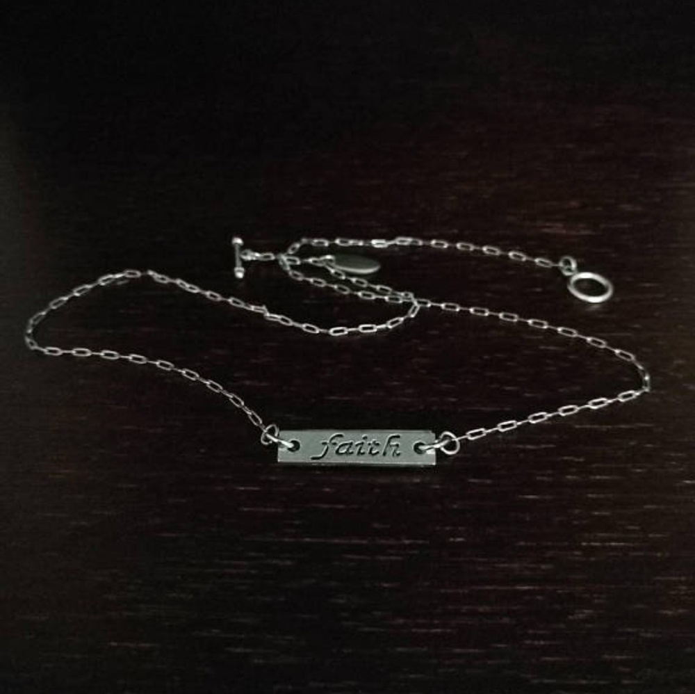 Handmade: Faith choker necklace